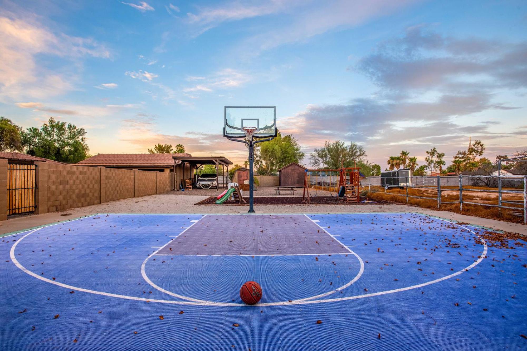 Pet-Friendly Glendale Home With Pool And Putting Green Phoenix Luaran gambar