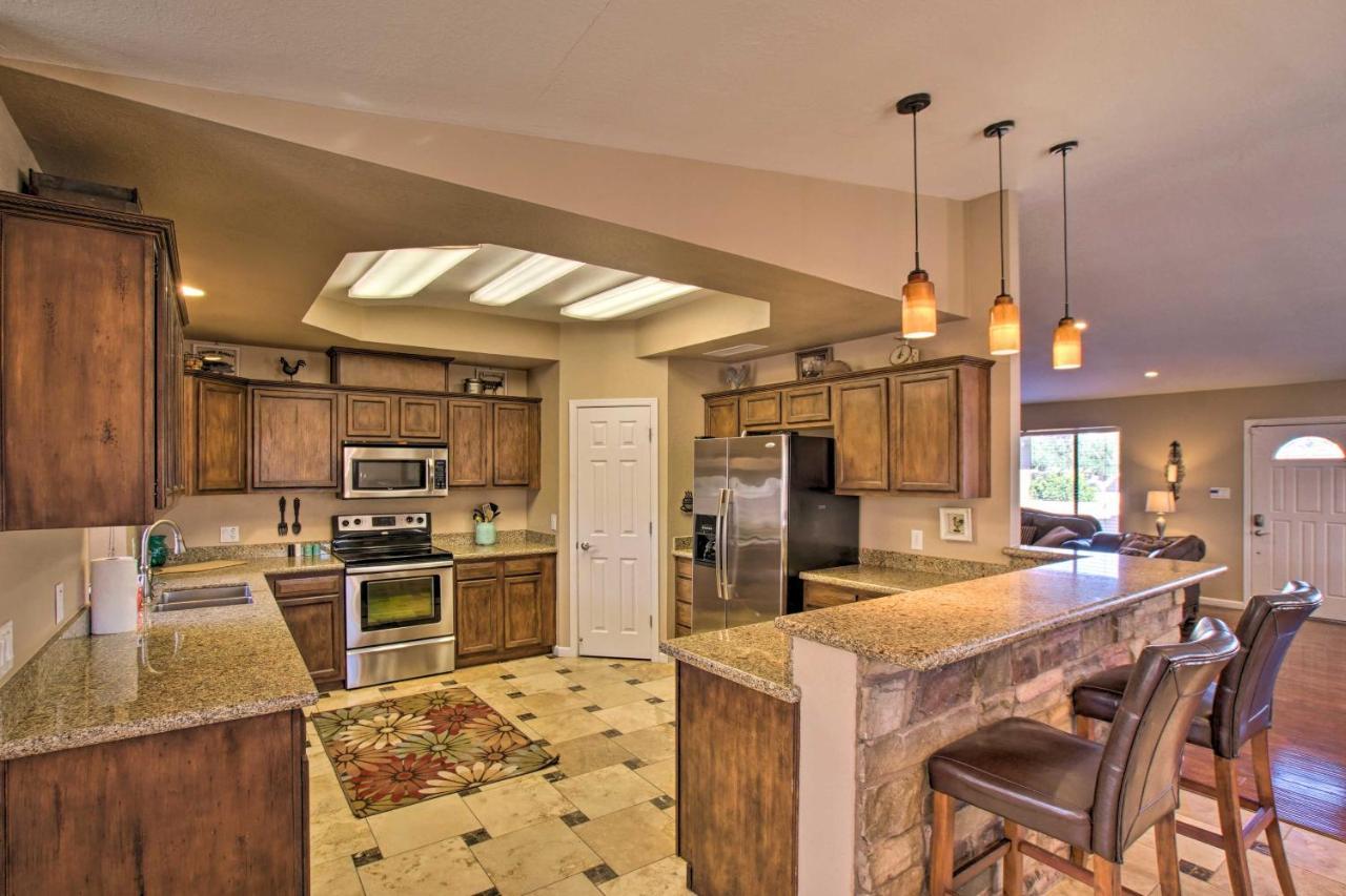 Pet-Friendly Glendale Home With Pool And Putting Green Phoenix Luaran gambar
